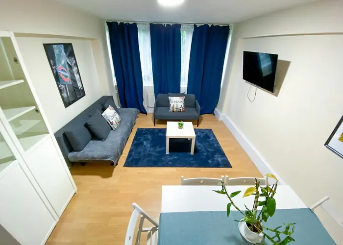 2 Bedroom Flat - 7 Min Walk Old Street Station