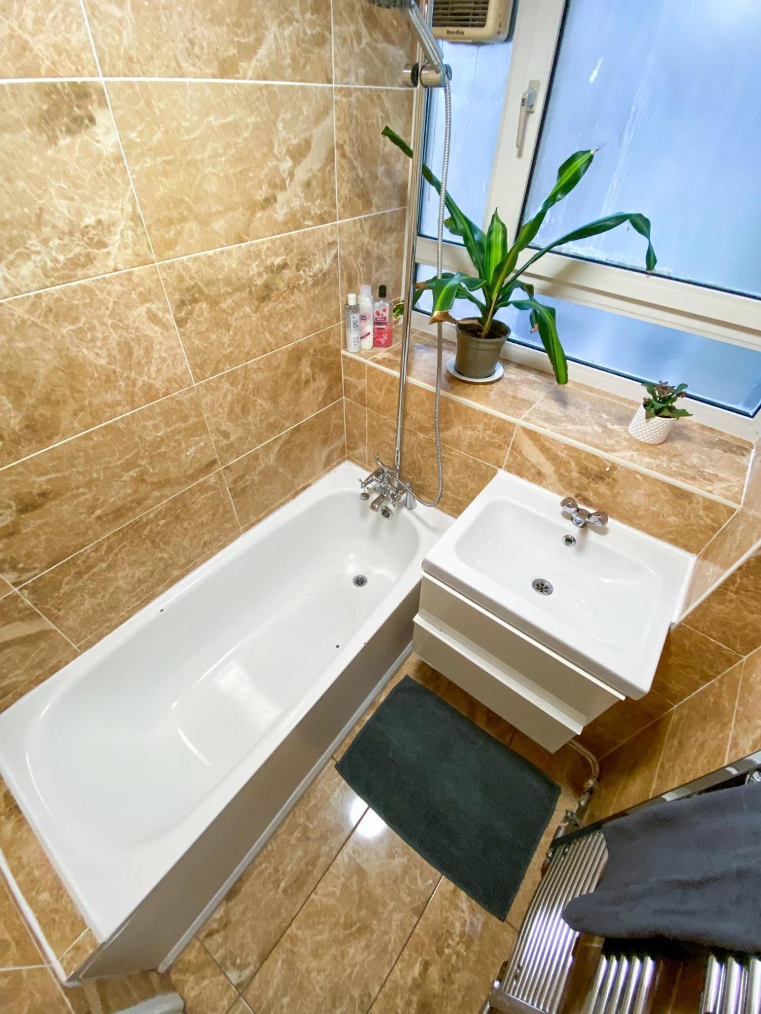Apartment 2 Bedroom Flat - 7 Min Walk Old Street Station *